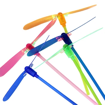 Бамбуковый вертолет, уличная игрушка для малышей, Летающий Забавный Пропеллер, Интерактивная Садовая игрушка для детей 2/3/4 100 шт.
